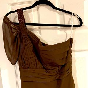 One shoulder brown gown